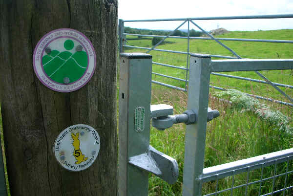 The Bunny logo for this walk and the Glamorgan Ridgeway logo.