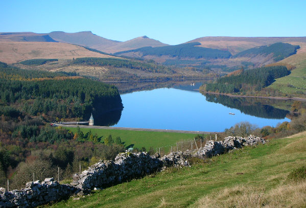 Pontsticill Reservoir with Corn Du, Pen Y Fan and Cribyn