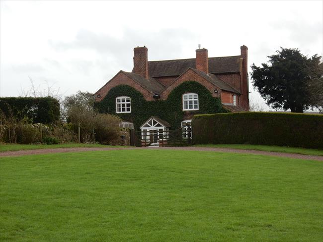 Hill Farm, Knights Green