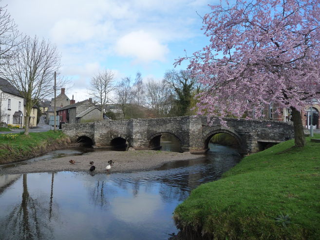 Clun and old bridge