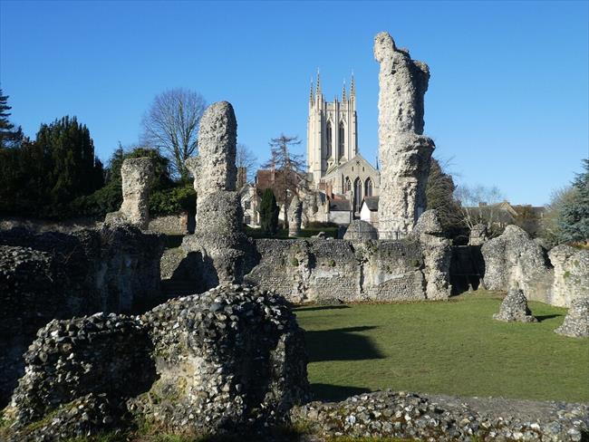 Bury St Edmunds - Abbey ruins