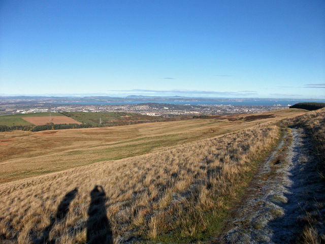 WP2 to WP3 View over Edinburgh to Fife and the Lomond Hills