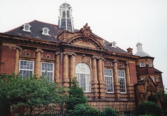 Former Aston campus of Broadway School